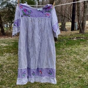 Adorable Woman Within shift dress!!